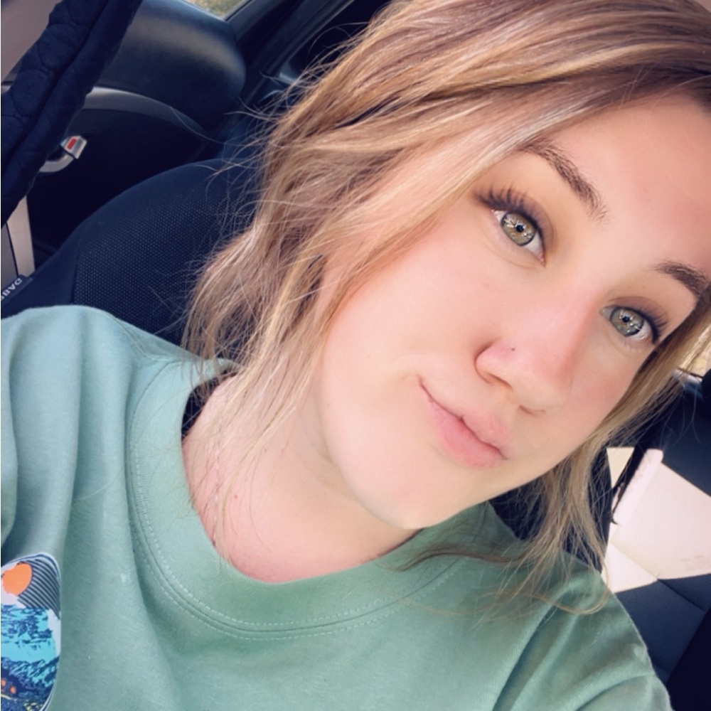 Meet your Posher, Ashleigh